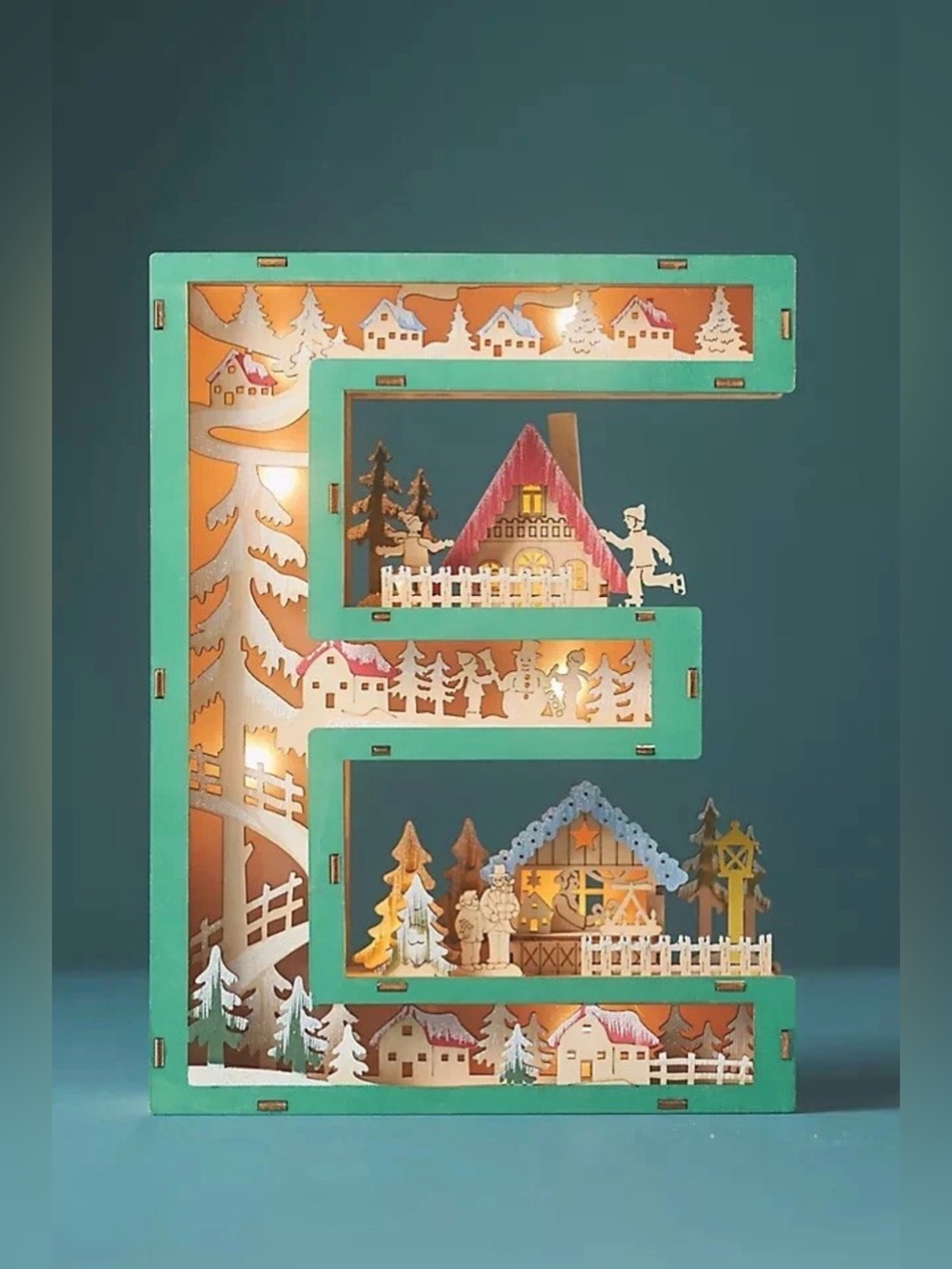 Anthropologie Monogram Wonderland Light-Up Scene Christmas Letter "E”